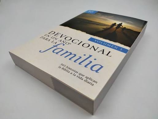 Devocional En Un Año Para La Familia Vol 1. - Children's Bible Hour