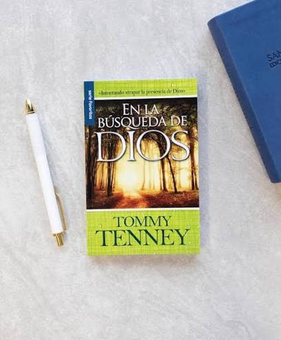 Libro En la búsqueda de Dios - Serie Favoritos - Tommy Tenney