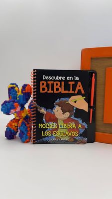 Libro Moises Libera Los Esclavos, por Varios Autores