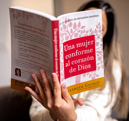 Libro Devocionario Una Mujer Conforme Al Corazón De Dios -  Elizabeth George