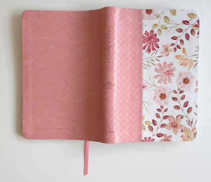 Biblia Letra Grande. Piel Rosada Con Flores, Tamaño Manual, RVR1960