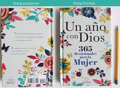 Un Año Con Dios: 365 Devocionales Para La Mujer