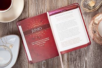 Libro Devocional Jesus Primero Para Mujeres - BroadStreet Publishing Group LLC