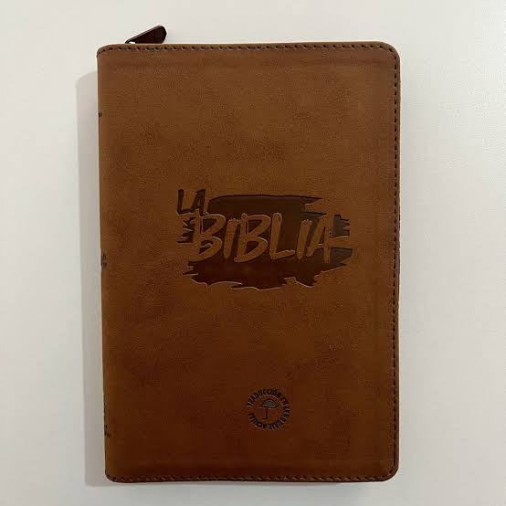 Biblia, Color Cafe, Canto Plateado, Simil Piel, Letra Grande, Tla