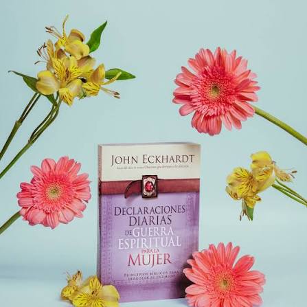 Libro Declaraciones Diarias De Guerra Espiritual Para La Mujer - John Eckhardt