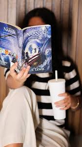 Libro La travesía del viajero del Alba - C . S Lewis