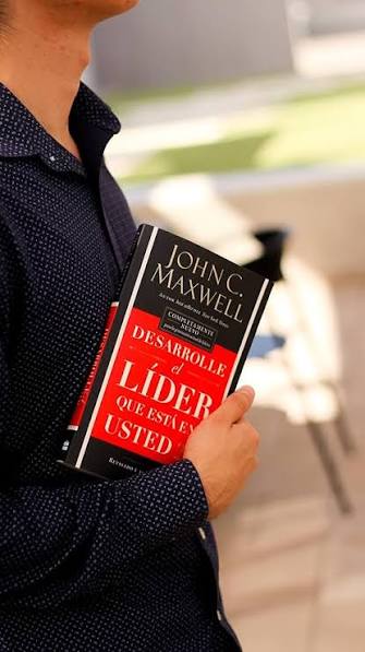 Libro Desarrolle El Líder Que Esta En Usted 2.0 - John C. Maxwell