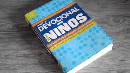 Libro Devocional En Un Año Para Niños -  Children's Bible Hour