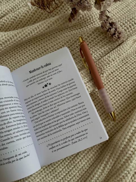Libro, Devocional Estrésate Menos, Ora Más -  Donna K Maltese